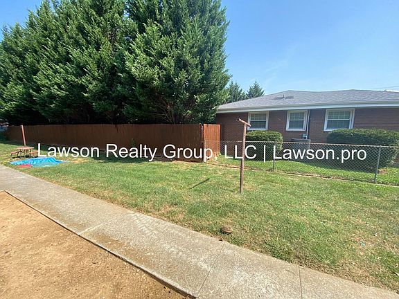 4th image of 821 Apperson Dr APT A