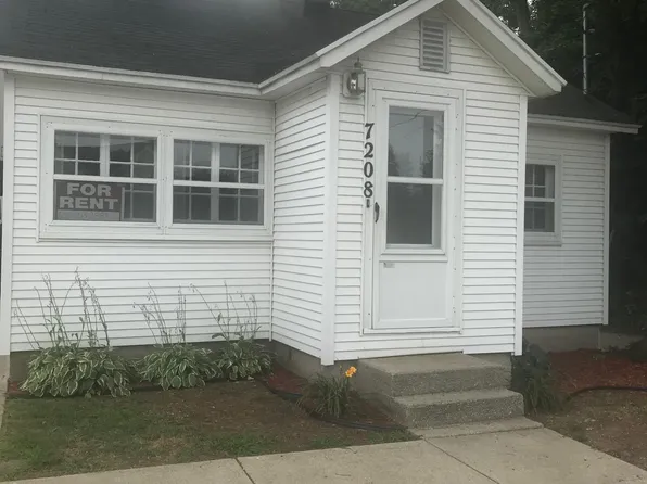 7208 Belding Rd NE, Rockford, MI 49341