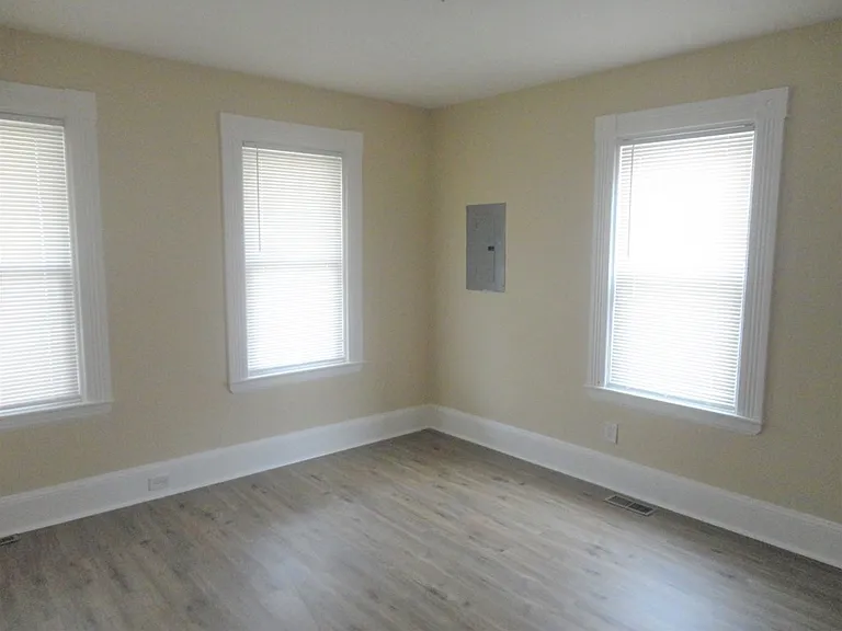 31 Wilson St #1 — Photo 5
