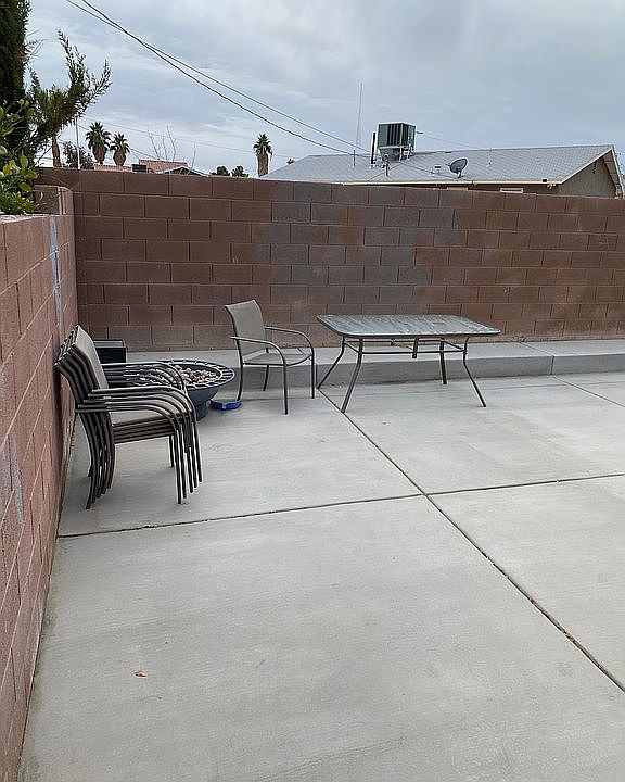 1st image of 2433 Shady Hill Ave