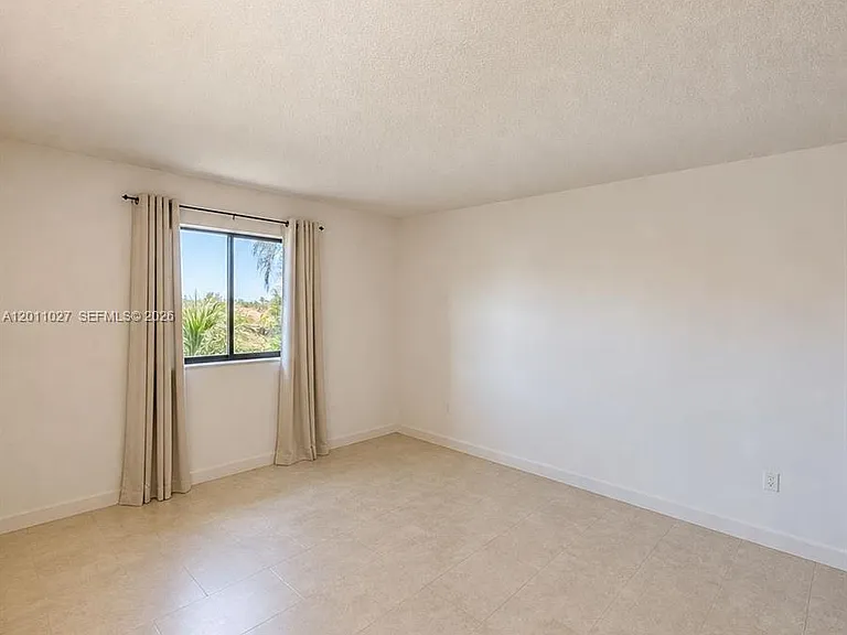 1110 Green Pine Blvd #C1 — Photo 10