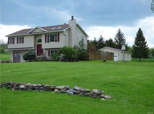 7075 Harsh Rd, Canastota, NY 13032