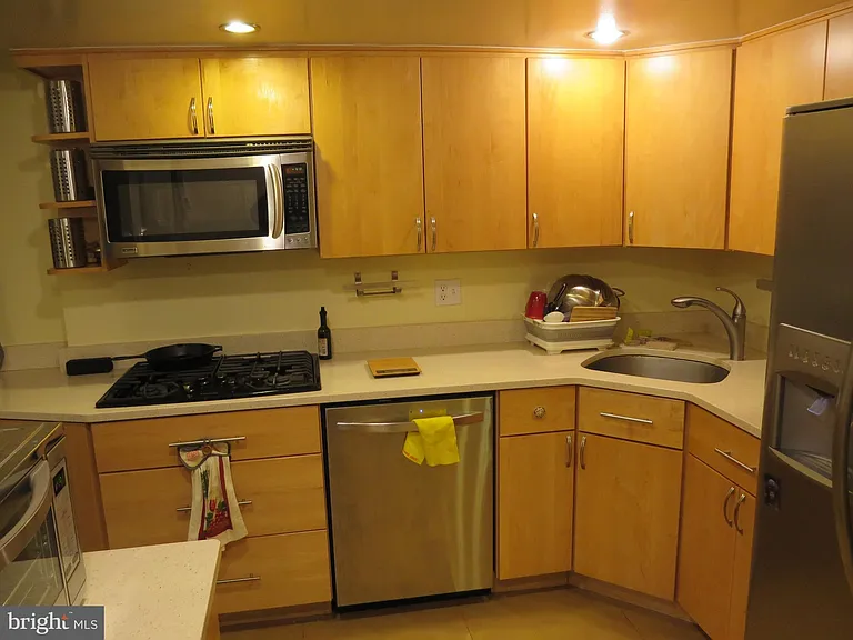 1413 Northgate Sq #1C — Photo 7