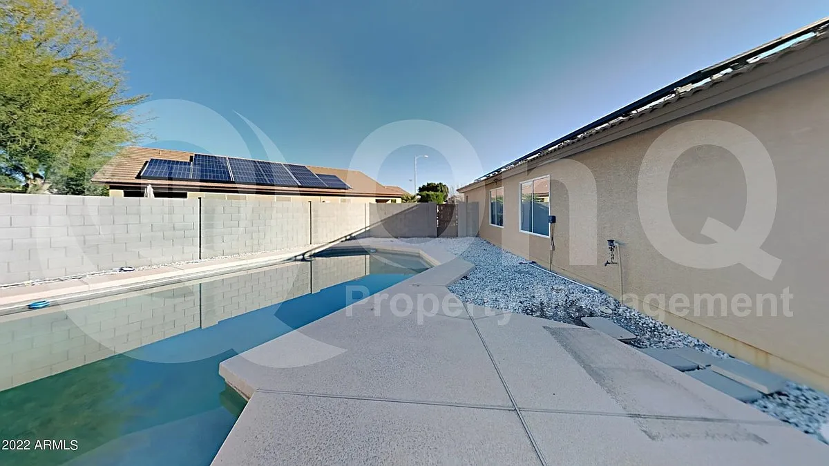 4 bed, 2.0 bath, 1701 sqft, $2,799 — Photo 3