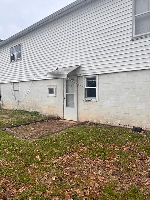1st image of 926C E Main St #926C