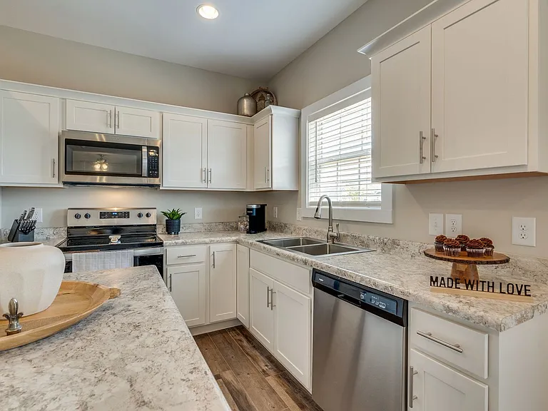 154 Marilee Way — Photo 8