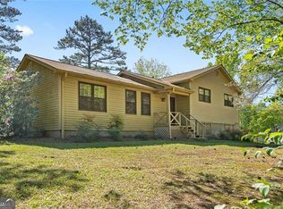 2062 Skyhawk Ln, Acworth, GA 30102