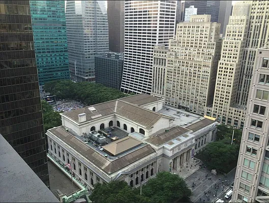 Rented by Compass | media 22