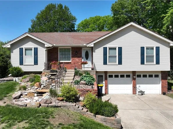 7428 NW 79th St, Kansas City, MO 64152
