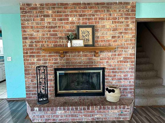 5th image of 1604 Donahoe Dr