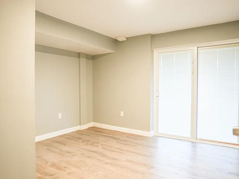 Monroe Cir — Photo 12