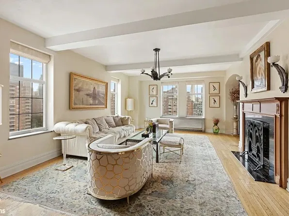 410 W 24th St #18BCE, New York, NY 10011