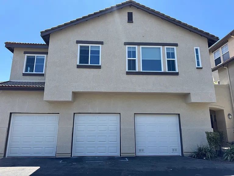 26 Sagebrush — Photo 2