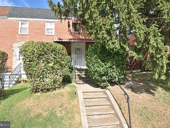 3rd image of 4832 Greencrest Rd