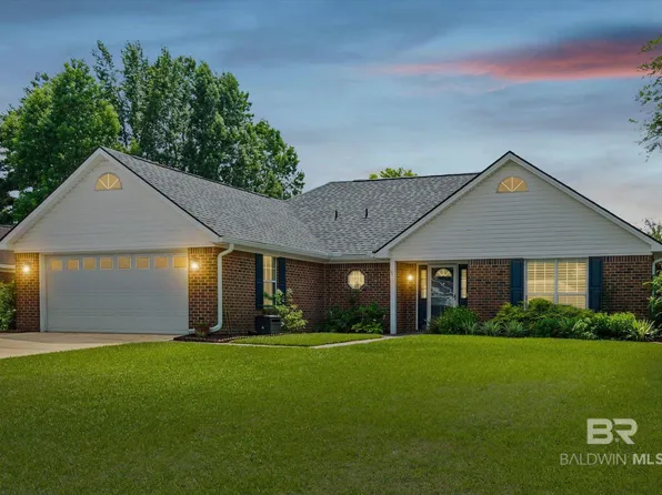 808 Orchard Ln, Foley, AL 36535