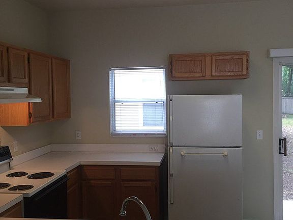 4th image of 1710 NW 7th St APT 402