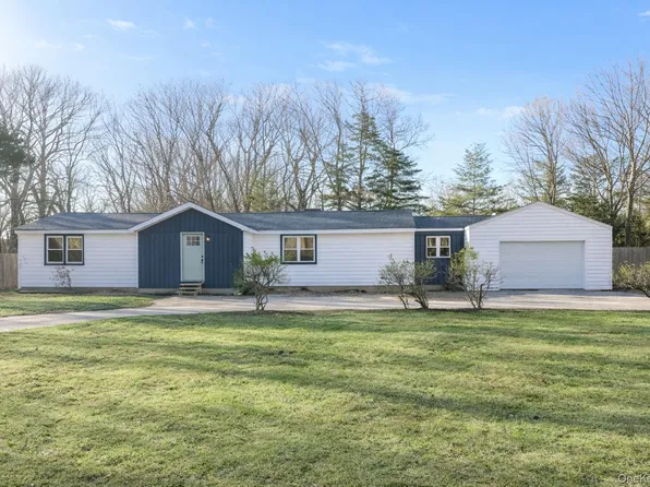 134 Hallock Road, Lake Grove, NY 11755