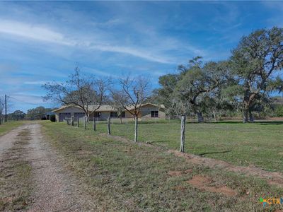 1168 County Road 450, Hallettsville, TX, 77964