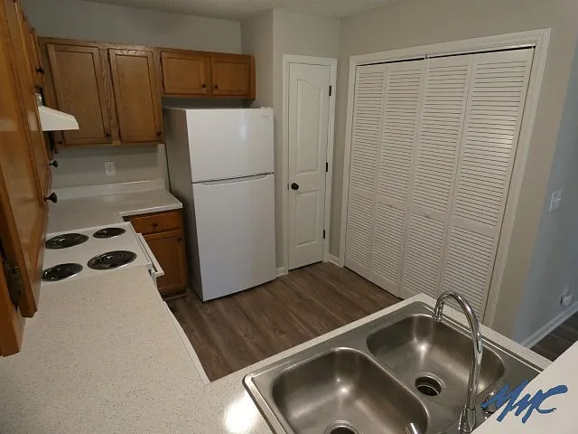 2262 Patriot Dr — Photo 17