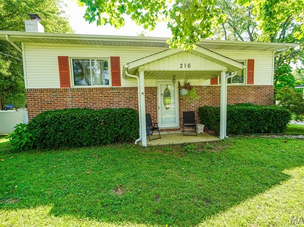 216 S Henderson St, Park Hills, MO 63601