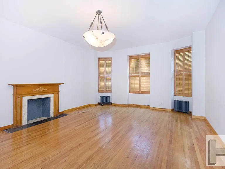 120 W 119th St #3 — Photo 2