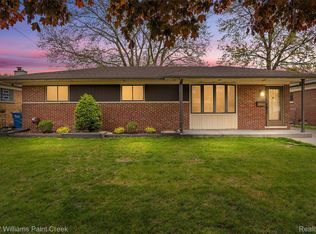 26642 Roan Ave, Warren, MI 48089