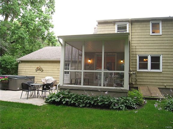 3rd image of 106 Churchill Ln