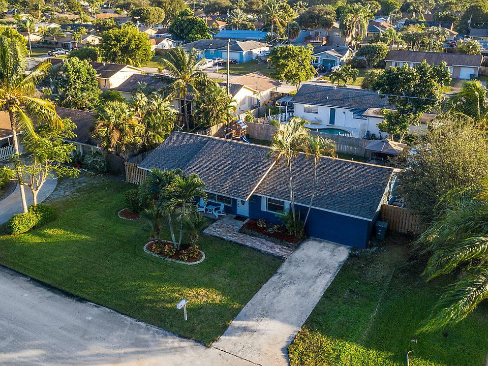 1st image of 3816 Aladdin Ave