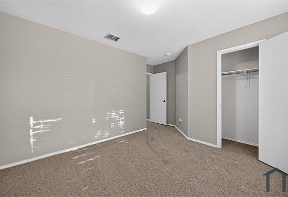 4th image of 1432 Oak Hollow Ln