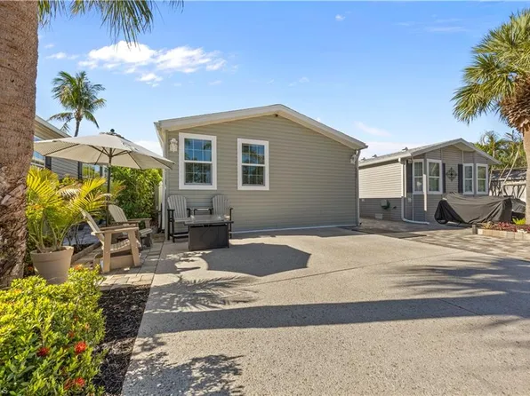 1257 Diamond Lake CIR, NAPLES, FL 34114