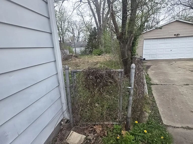 1828 W Leafland Ave — Photo 12