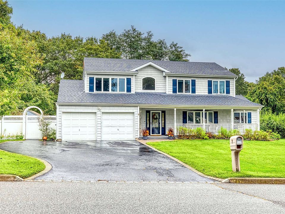 7 4th Street, Farmingville, NY 11738 Zillow