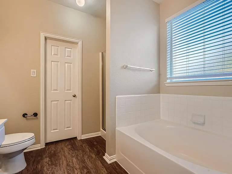 5301 Lily Dr — Photo 15