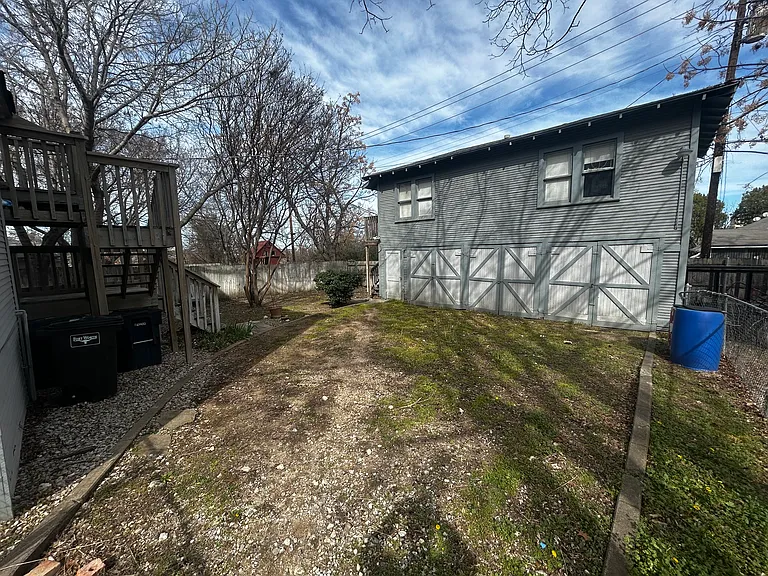 1630 Mistletoe Blvd #B — Photo 12