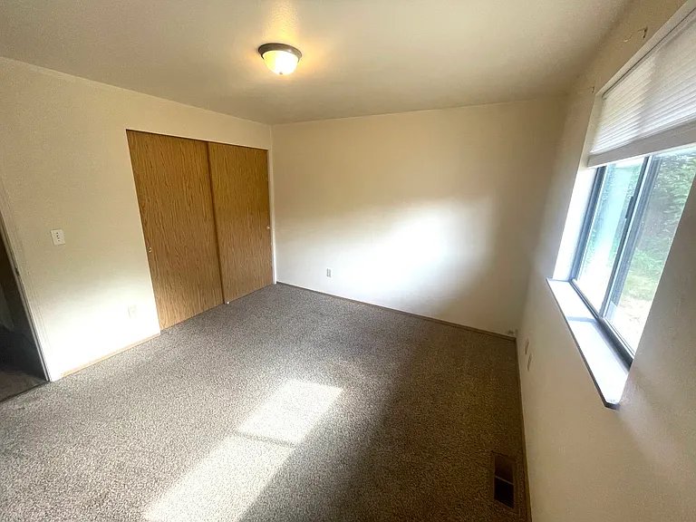 1534 Snyder Ave #A — Photo 6