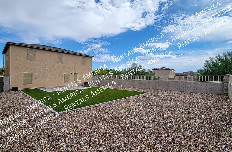 229 E Watson Pl — Photo 34