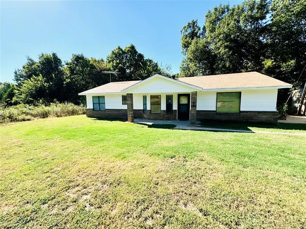 15401 S Pottawatomie Rd, McLoud, OK 74851