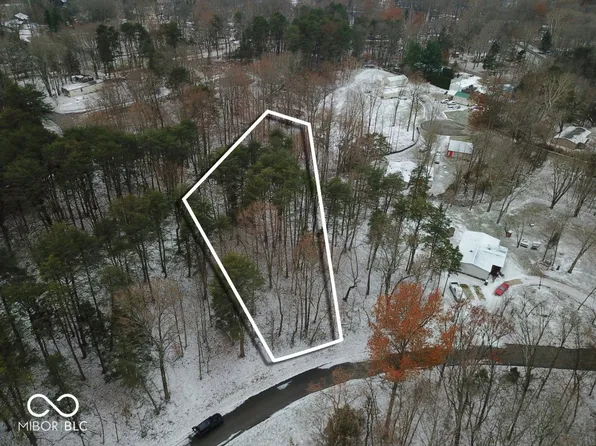 987 Wildwood Rd, North Vernon, IN 47265