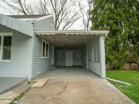 2nd image of 127 Carroll St