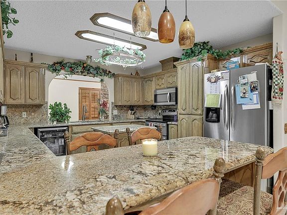 5th image of 5513 E Pecan Dr