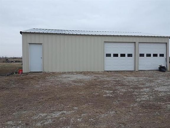 4th image of 313 County Road 240