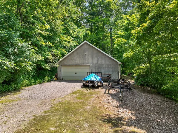 Lake Side Rd, Addison, PA 15411