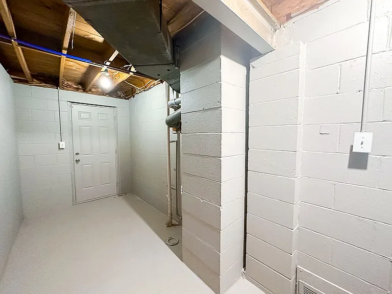 8415 E 34th St — Photo 31