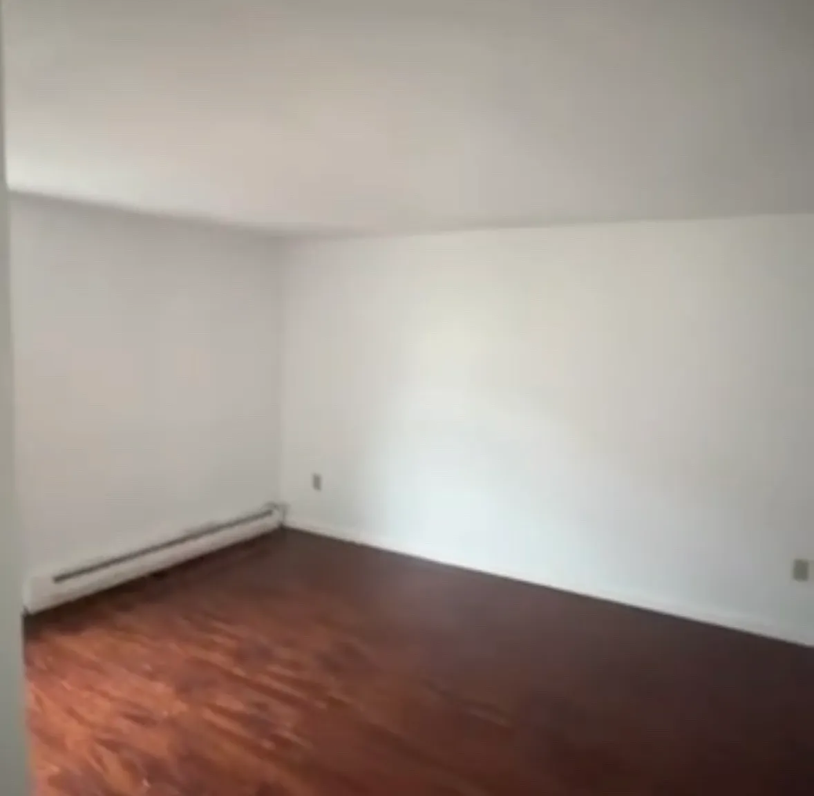 2 bed, 700 sqft, $1,250 — Photo 4