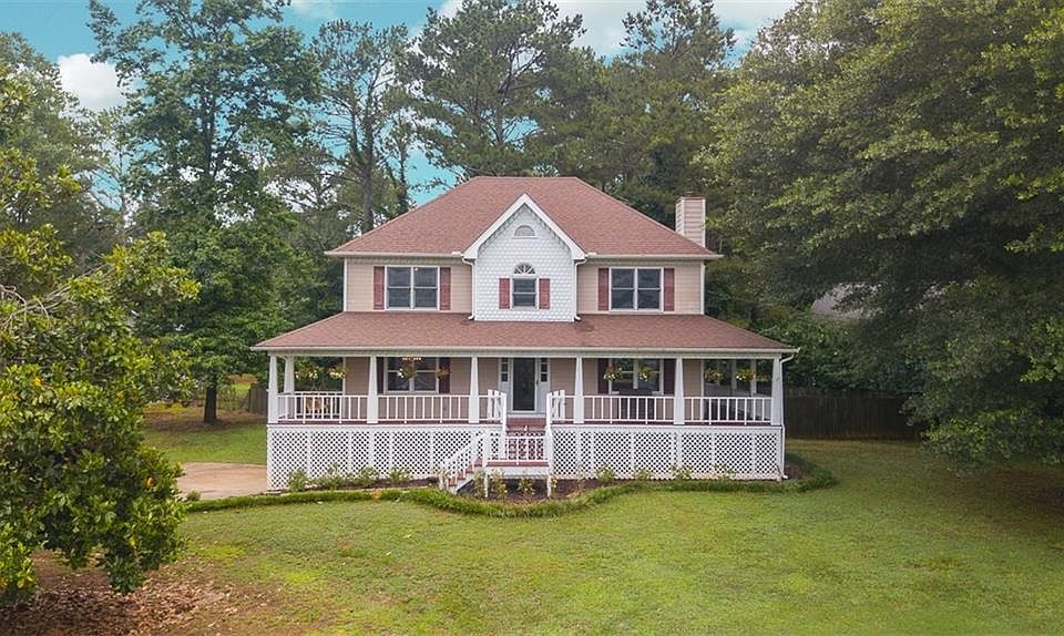 1st image of 150 Village Ct