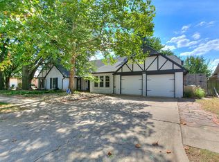 4320 Hunters Hill Rd, Norman, OK 73072