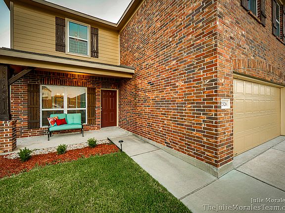 4th image of 2326 Cloudy Bay Dr