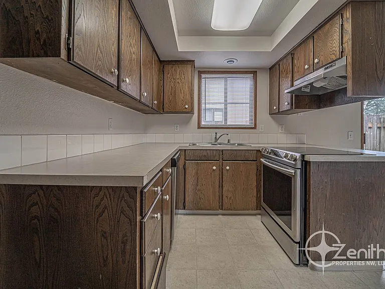 3018 NE 78th Ave — Photo 9