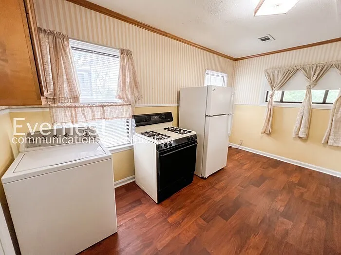 6700 Westover Dr — Photo 3