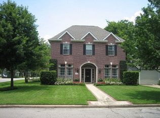 5124 Locust St, Bellaire, TX 77401